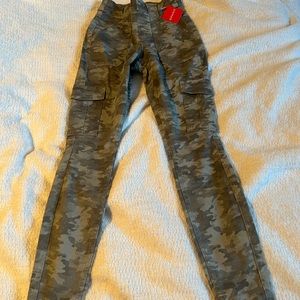 Spanx Stretch twill ankle cargo pant